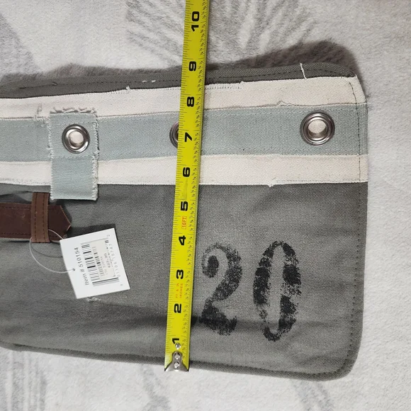 Canvas iPad or Tablet Pouch Sleeve - Picture 5 of 6